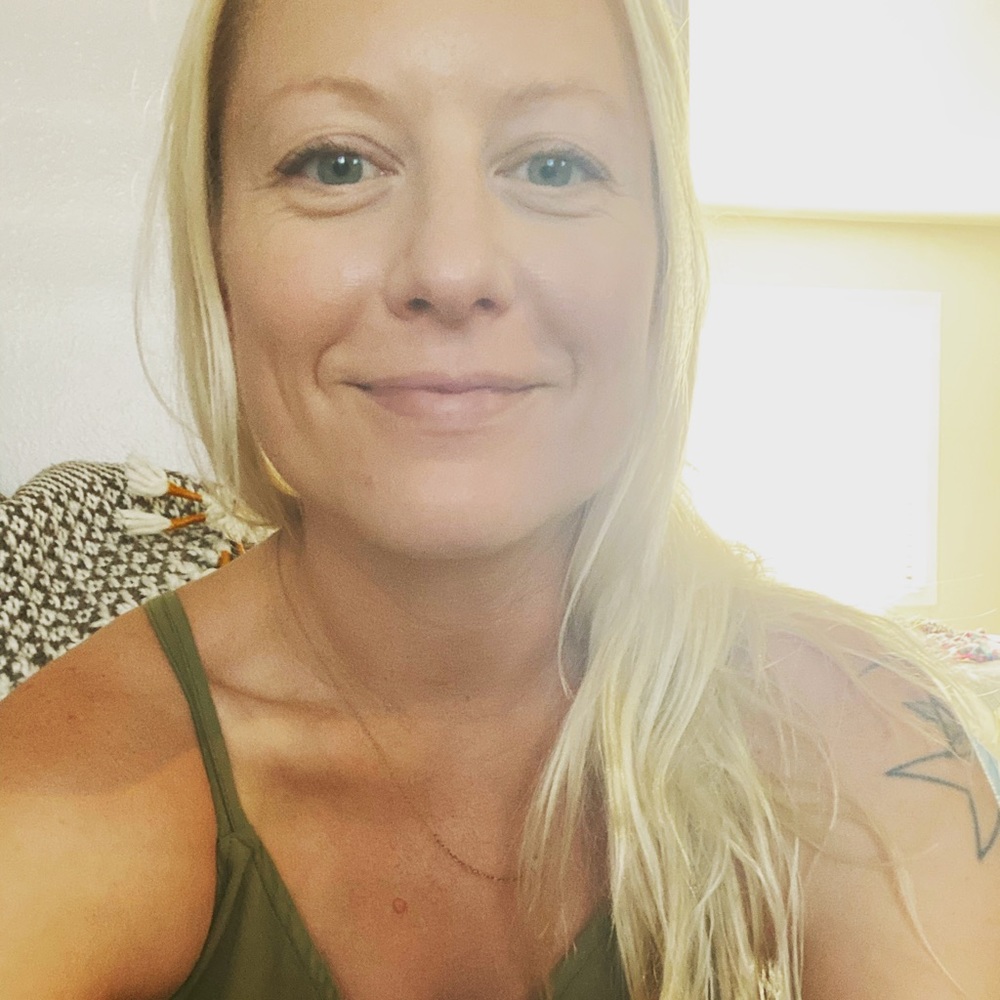 Meet your Posher, Crystal with Well, Hi! Vintage & Luxe